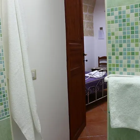 Affittacamere Corte La Rosa 3*