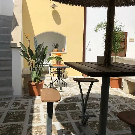 Corte La Rosa Konukevi 3*